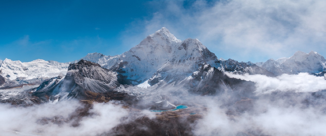 Complete Details of Everest Three Passes trek Nepal